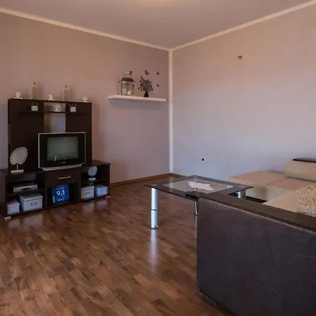 Two-bedroom In Lxxxv Apartman