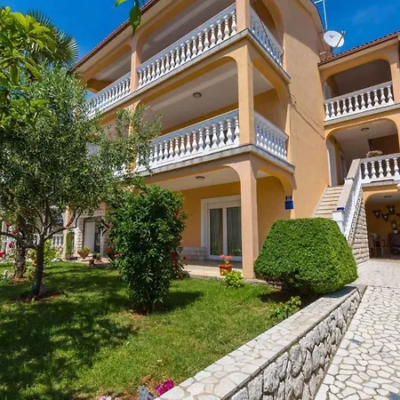 Apartman Two-bedroom In Lxxxv Crikvenica