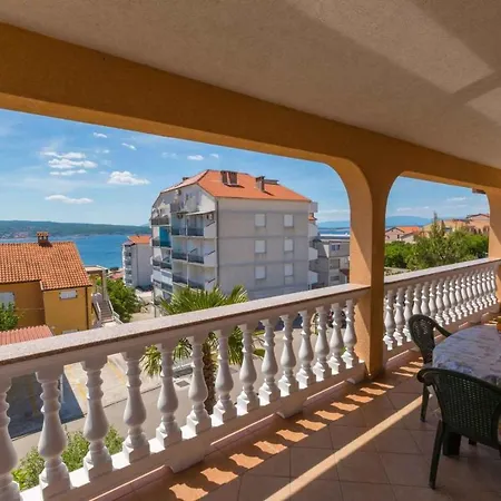 Apartman Two-bedroom In Lxxxv Crikvenica