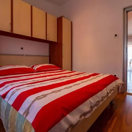 Two-bedroom In Lxxxv