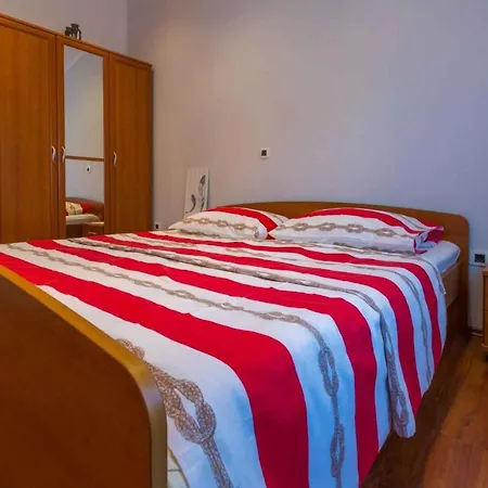 Two-bedroom In Lxxxv Apartman